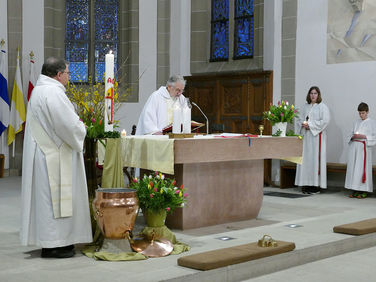 Lumen Christi - Auferstehungsmesse in St. Crescentius (Foto: Karl-Franz Thiede)